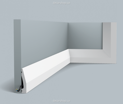 Плинтус из полиуретана Orac Decor SX159